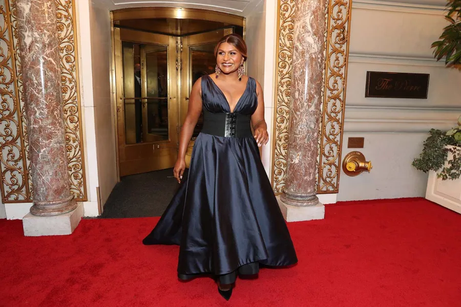 Stunning Sapphire Mindy Kaling Goes Blue 2021 Met Gala