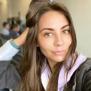 The Bachelor's Kelley Flanagan Has 'Good Days and Bad Days' Amid Her Recent Lyme Disease Diagnosis