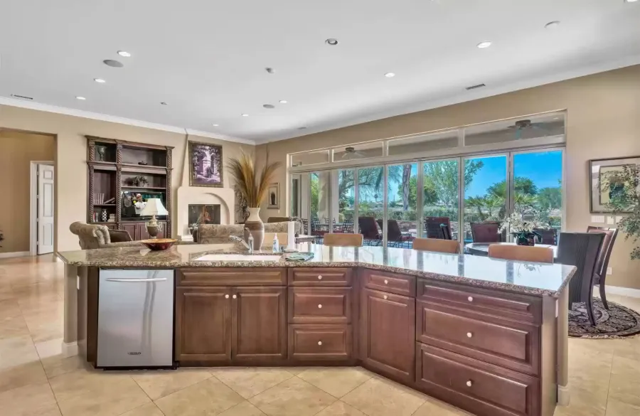 Tom, Erika Girardi Selling $1.25 Million Property to Pay Creditors, Bills