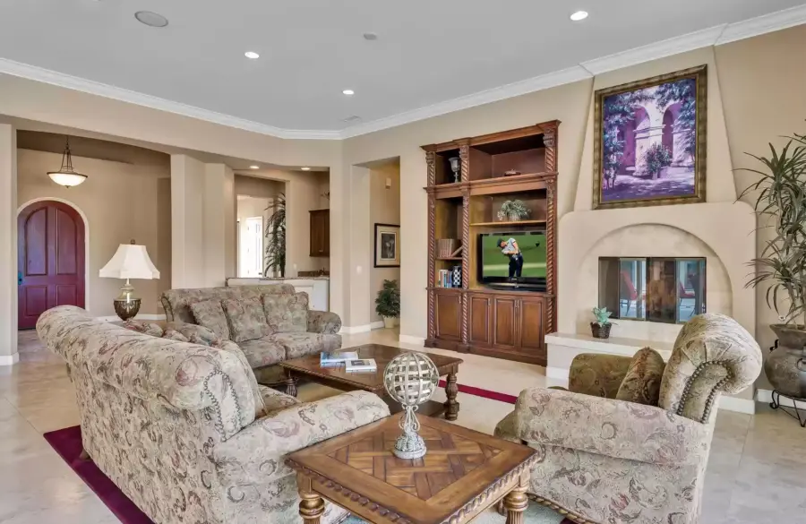 Tom, Erika Girardi Selling $1.25 Million Property to Pay Creditors, Bills