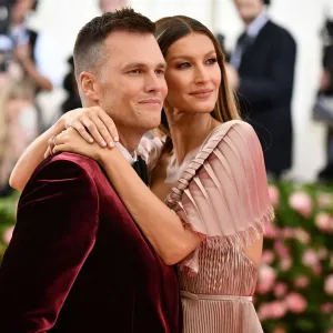 True Love Tom Brady Recalls How 1 Phone Call Led Him Gisele Bundchen