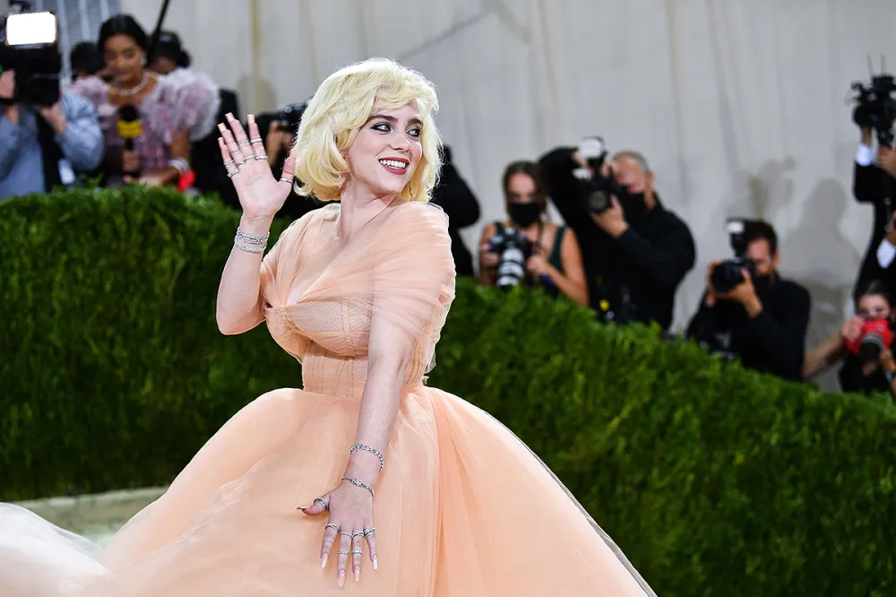 billie-eilish-met-gala-1