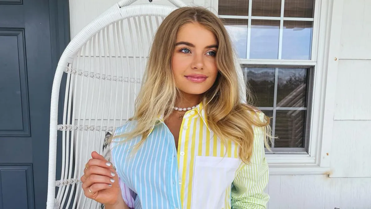 demi-burnett-striped-shirt