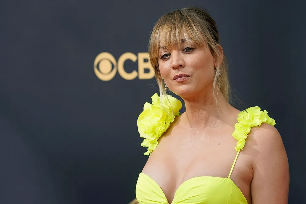 kaley-cuoco-emmy-makeup