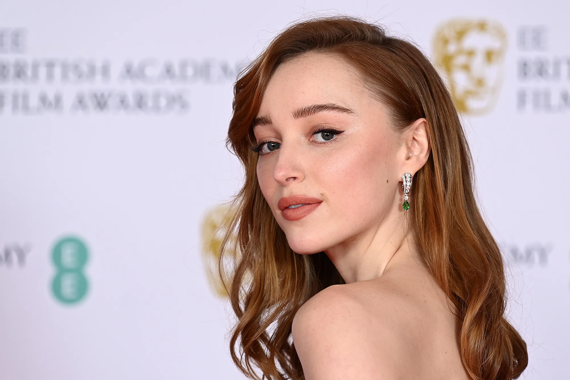 phoebe-dynevor-bridgerton