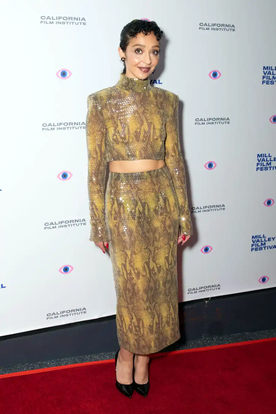 About Last Night- See the Best-Dressed Stars on the Red Carpet and Beyond