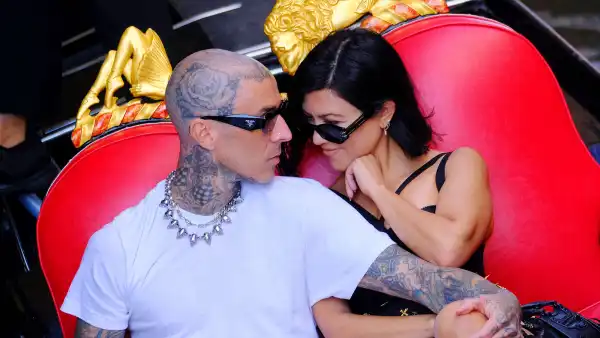 All Details Kourtney Kardashian Ring From Travis Barker