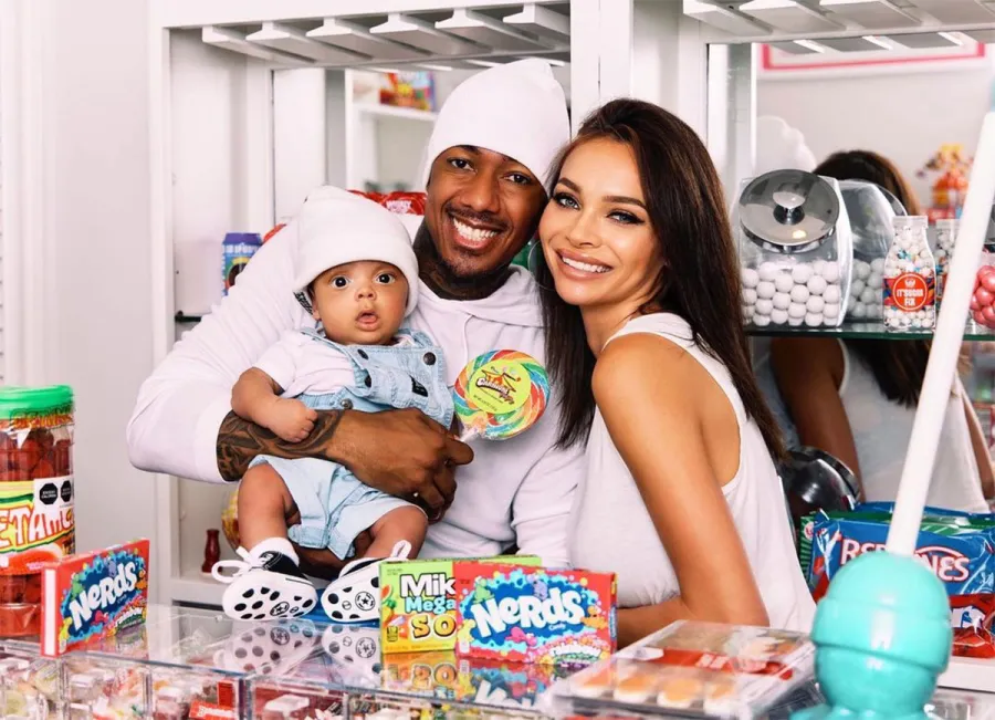 Alyssa Scott and Son Zen Nick Cannon Photos With His 7 Children 2
