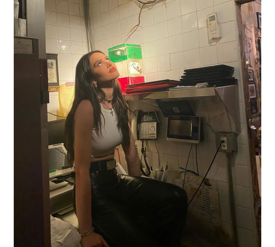 Amelia Gray Hamlin Really Happy After Scott Disick Spotted Out With Possible New Girlfriend 05