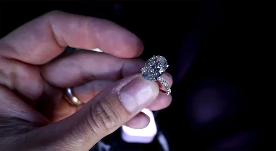 Bachelor Arie Luyendyk Jr and Lauren Burnham Are Engaged Again Ring 2