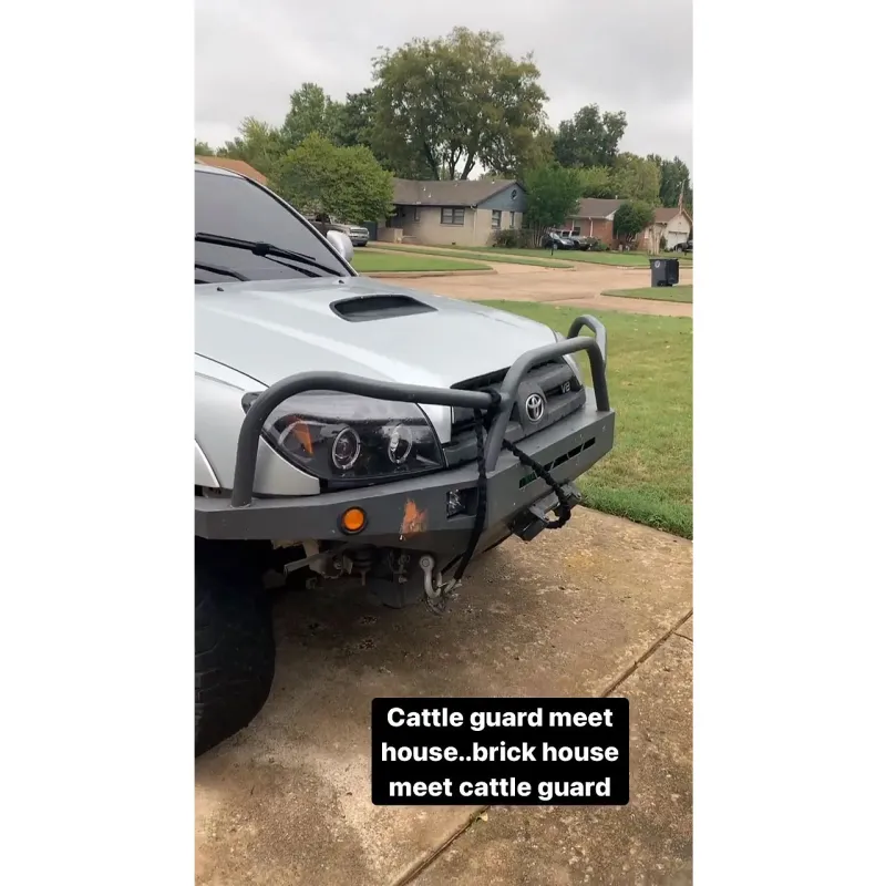 Bachelor in Paradise Noah Erb Drives His Car Into His House After Date With Abigail Heringer 3