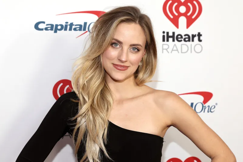 Bachelor in Paradise Season 7 Finale Joe Amabile and Serena Pitt Are Engaged Why Did Kendall Long Return 3