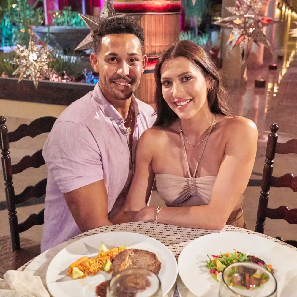 BiP Becca Thomas Bond With Each Other Dogs