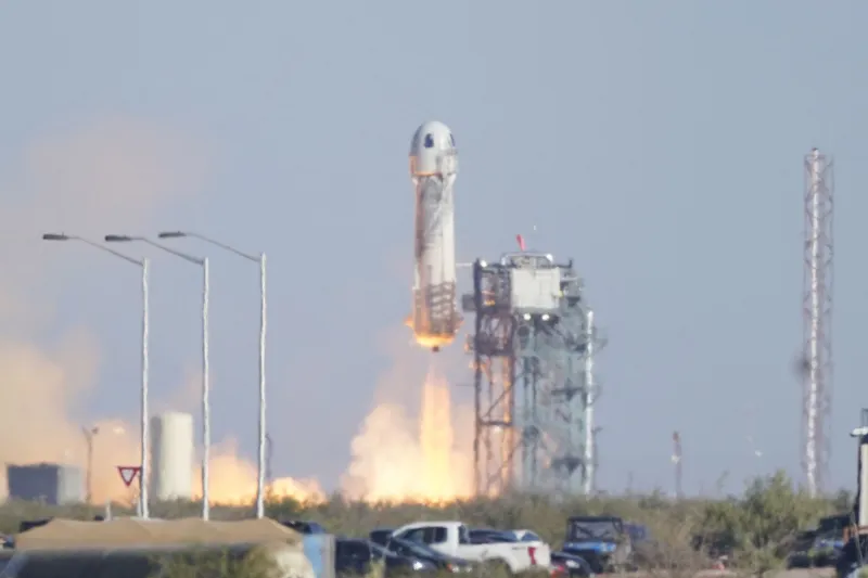 Blast Off William Shatner Becomes Oldest Person Travel Space