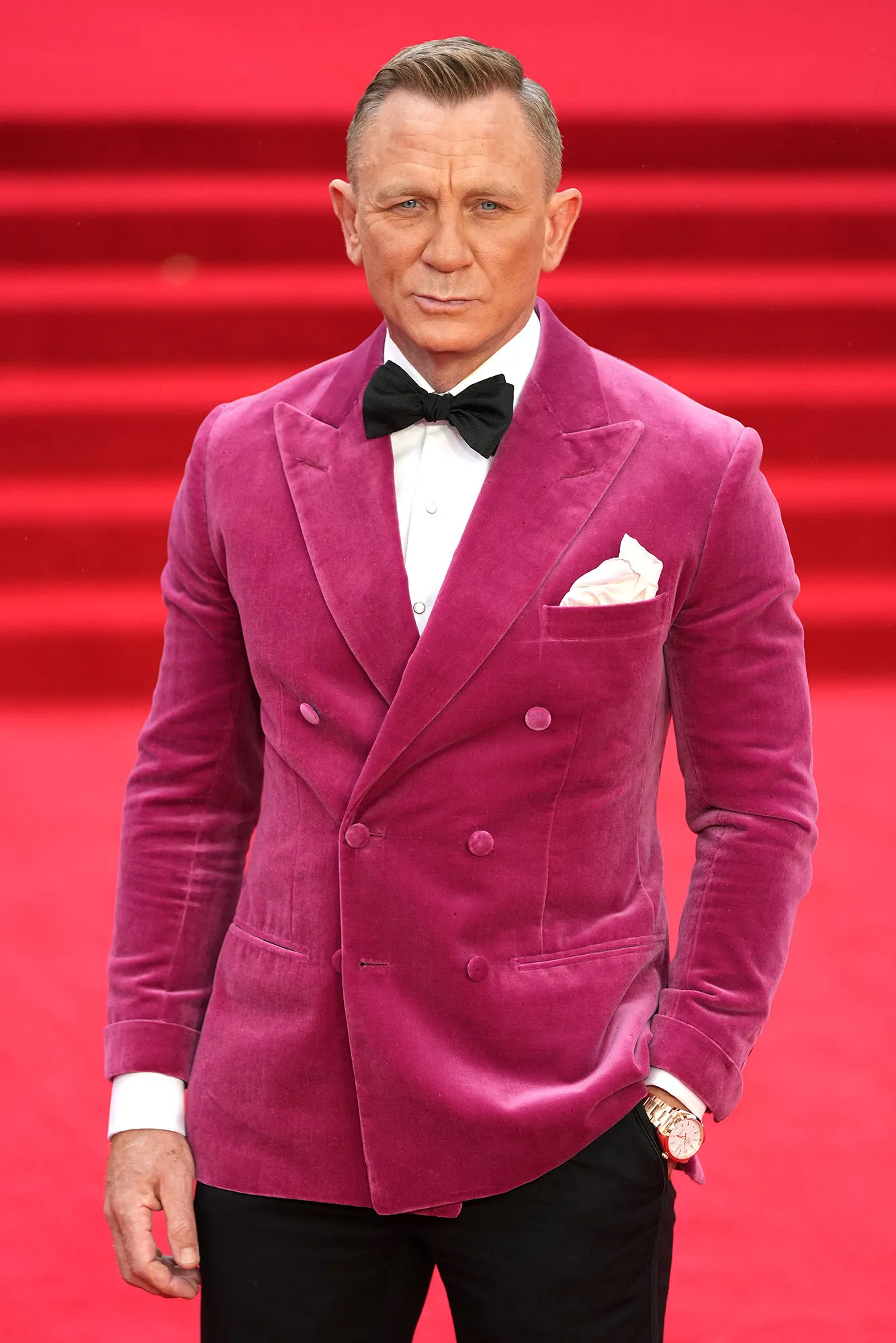 Daniel Craig Goes to Gay Bars So He Doesn't Get in Fights With Straight Men