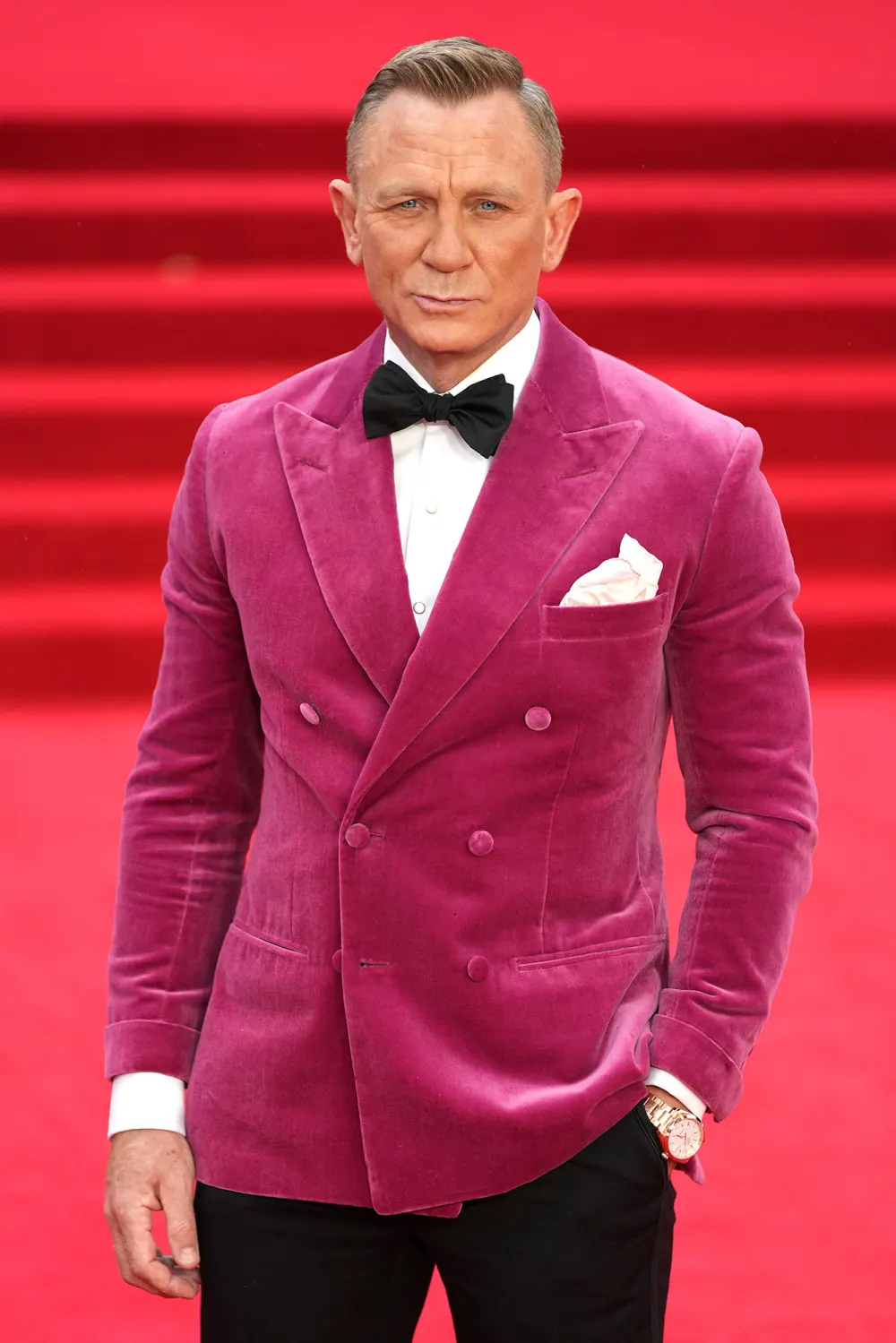 Daniel Craig Goes to Gay Bars So He Doesn't Get in Fights With Straight Men