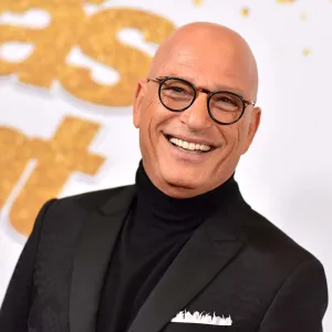 Howie Mandel Rushed Hospital After Fainting Outside Starbucks Report