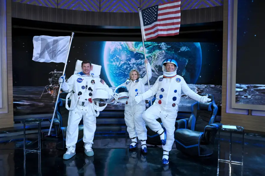 Kelly Ripa and Ryan Seacrest’s 2021 ‘Live’ Halloween Includes ‘Ted Lasso,’ ‘Bridgerton’ and ‘The Queen’s Gambit’