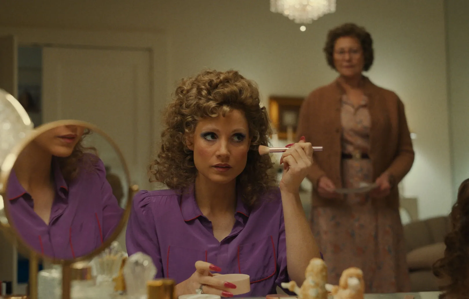 Key to the Character! Jessica Chastain’s Makeup in ‘The Eyes of Tammy Faye’ Had to Be as ‘Authentic as Possible