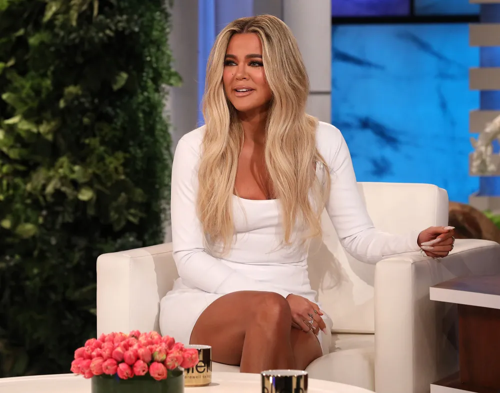 Khloe Kardashian Daughter True Has Shady Halloween Costume Idea for Mom 3