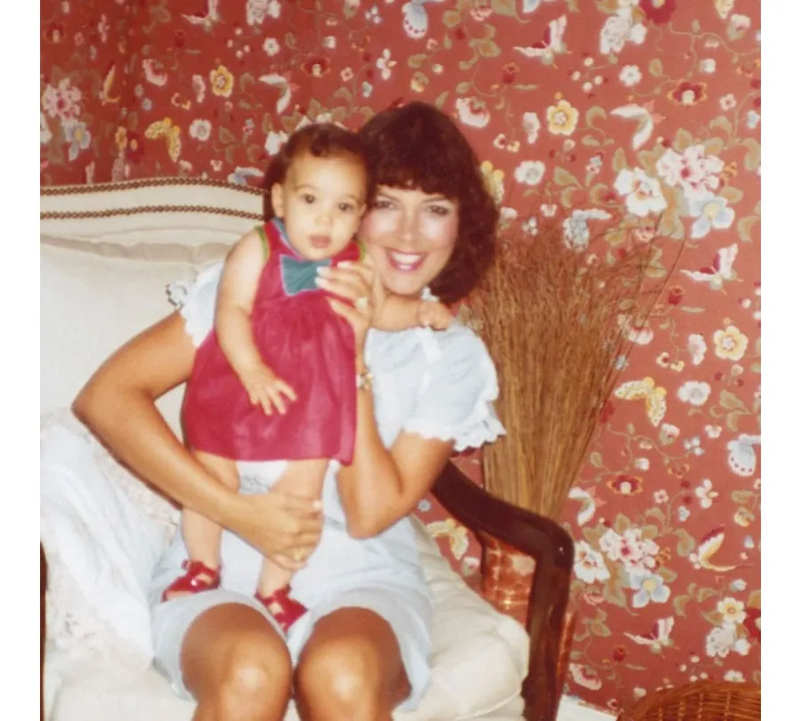 Kris Jenner Kim Kardashian Is 41 Send Birthday Greetings