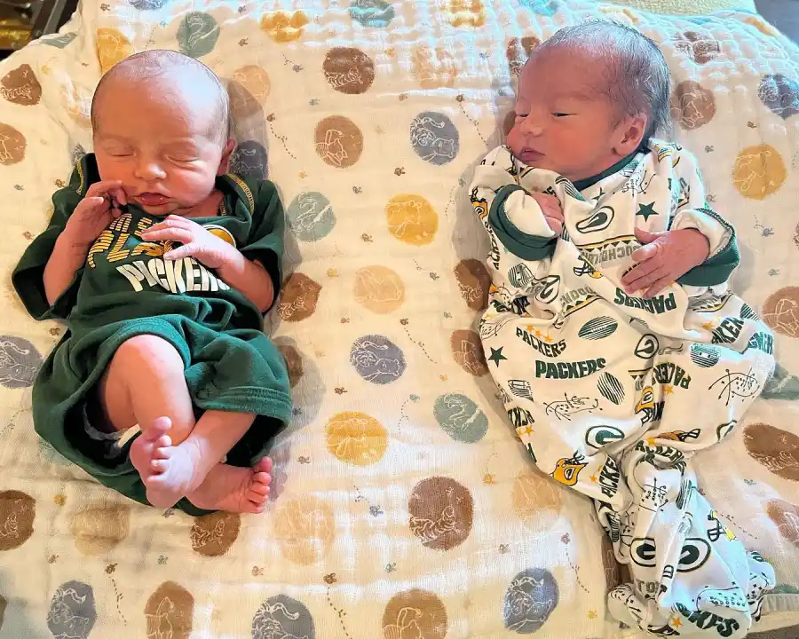 Lance Bass Shares 1st Photos Twins Violet Alexander Never Been So Happy