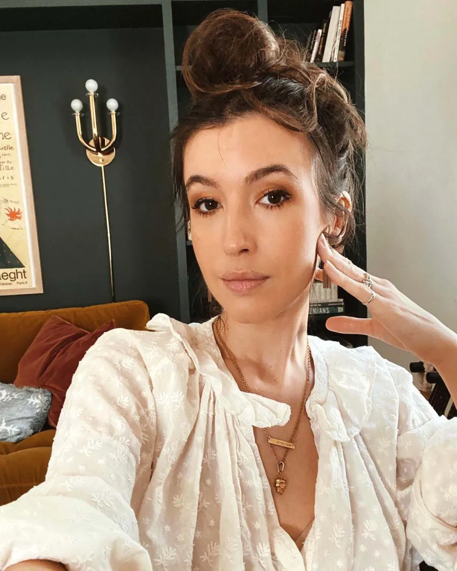 OTH Stars More Celebs React Bryan Greenberg Jamie Twins Surprise