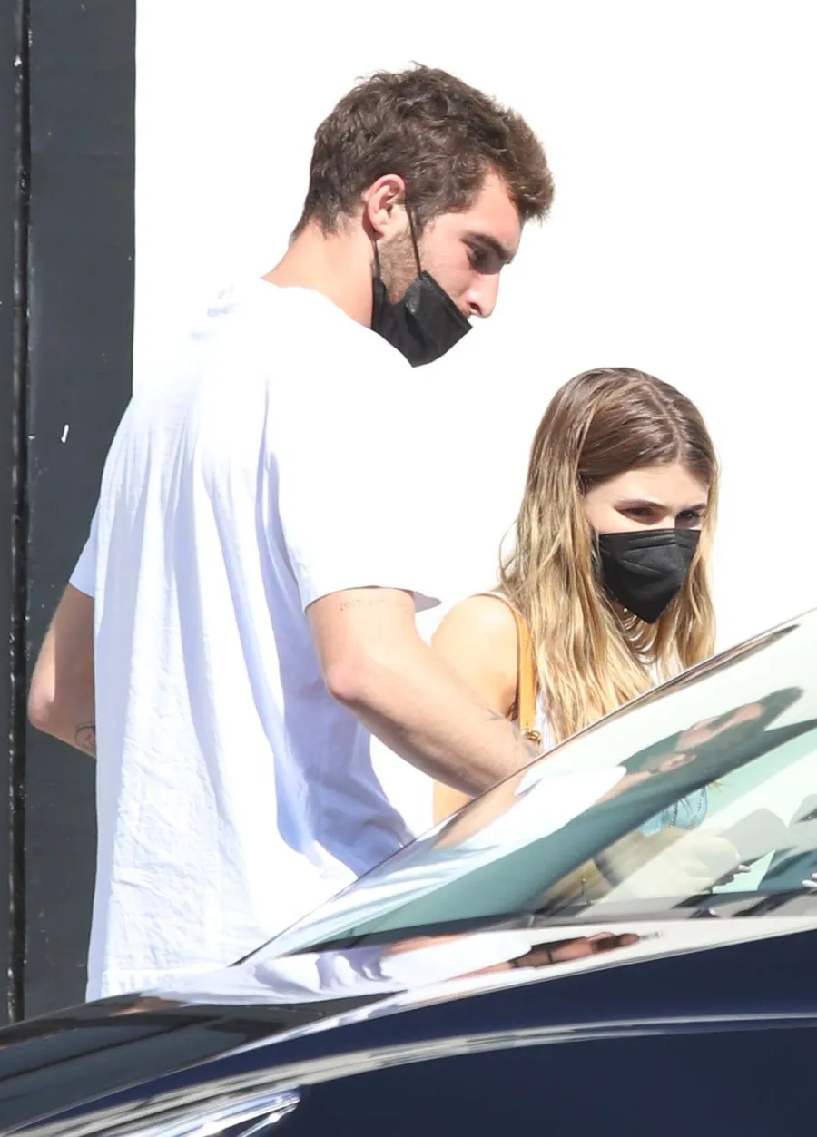 Olivia Jade Giannulli Reunites With Jackson Guthy Amid Val Chmerkovskiy Rumors