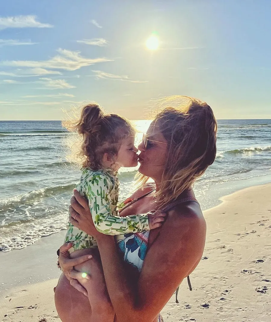 Pregnant Lauren Akins Poses in a Bikini Ahead of 4th Baby's Arrival