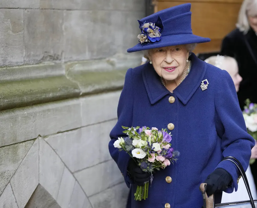 Queen Elizabeth II Uses Cane Attend Westminster Service