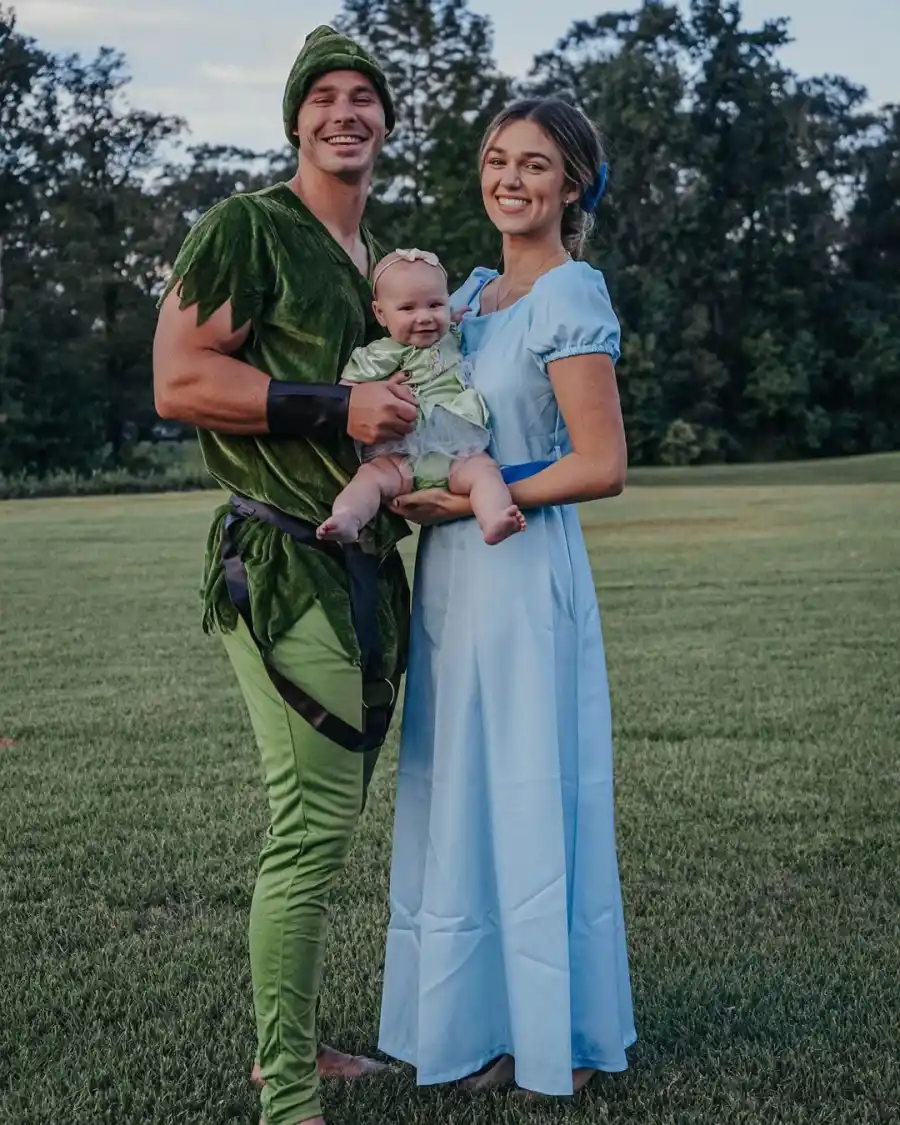 Sadie Robertson and Christian Huff Dress in ‘Peter Pan’ Costumes for Daughter Honey's 1st Halloween: Pics