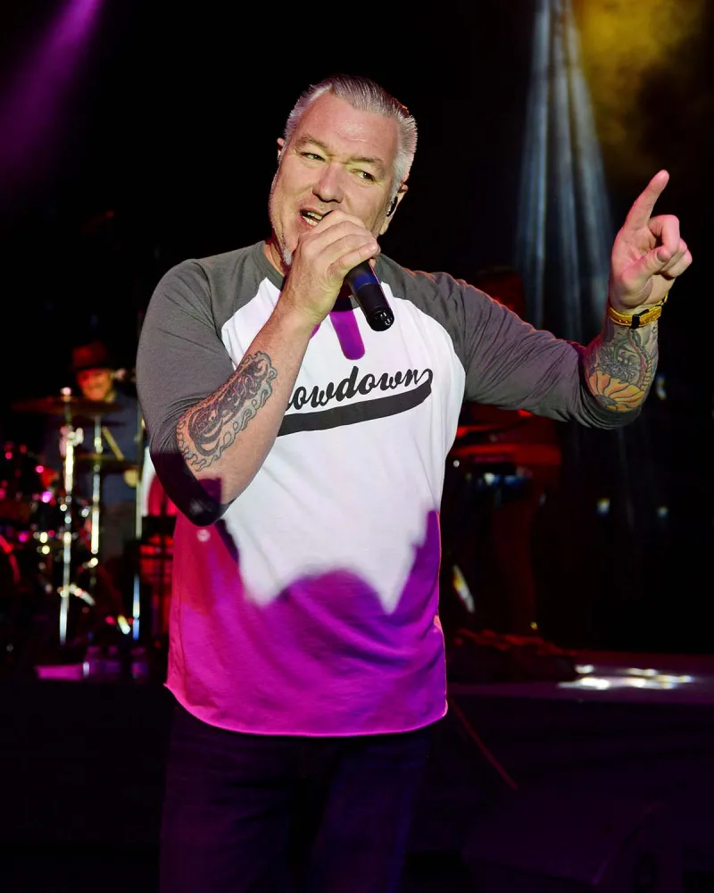 Smash Mouth Singer Goes Hiatus Due Heart Issues