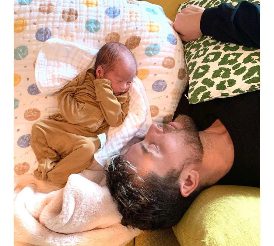 So Sleepy Michael Turchin Instagram Lance Bass and Michael Turchin Twins Alexander and Betty Cutest Pics