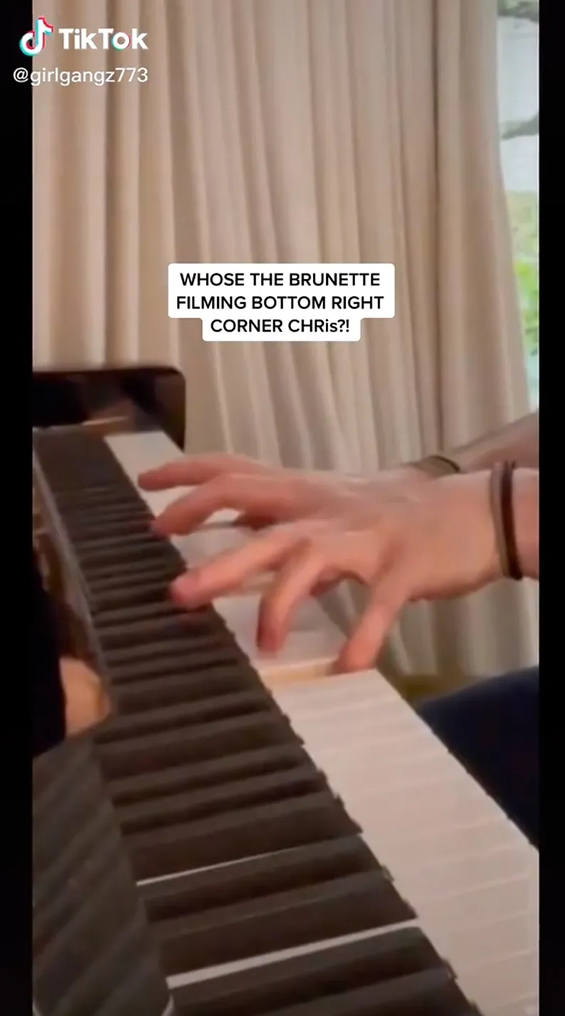 TikTok Speculates Whether Selena Gomez&rsquo;s Reflection Is in Chris Evans&rsquo; Piano Video Amid Romance Rumors