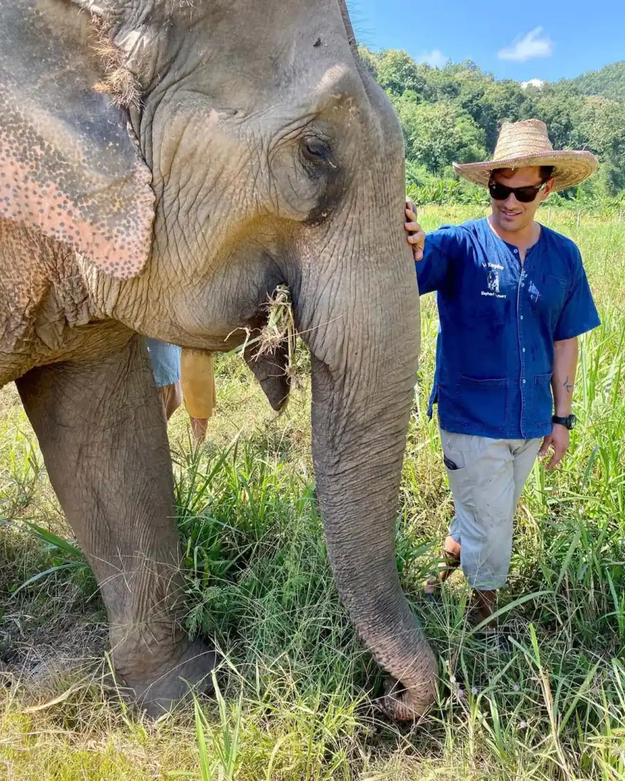 Who Is Ryan Fox 5 Things Know About The Bachelorette Contestant