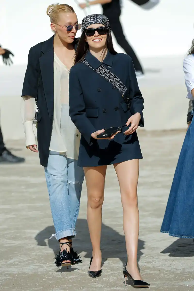 Zoey Deutch Best Street Style Looks From Paris Fashion Week