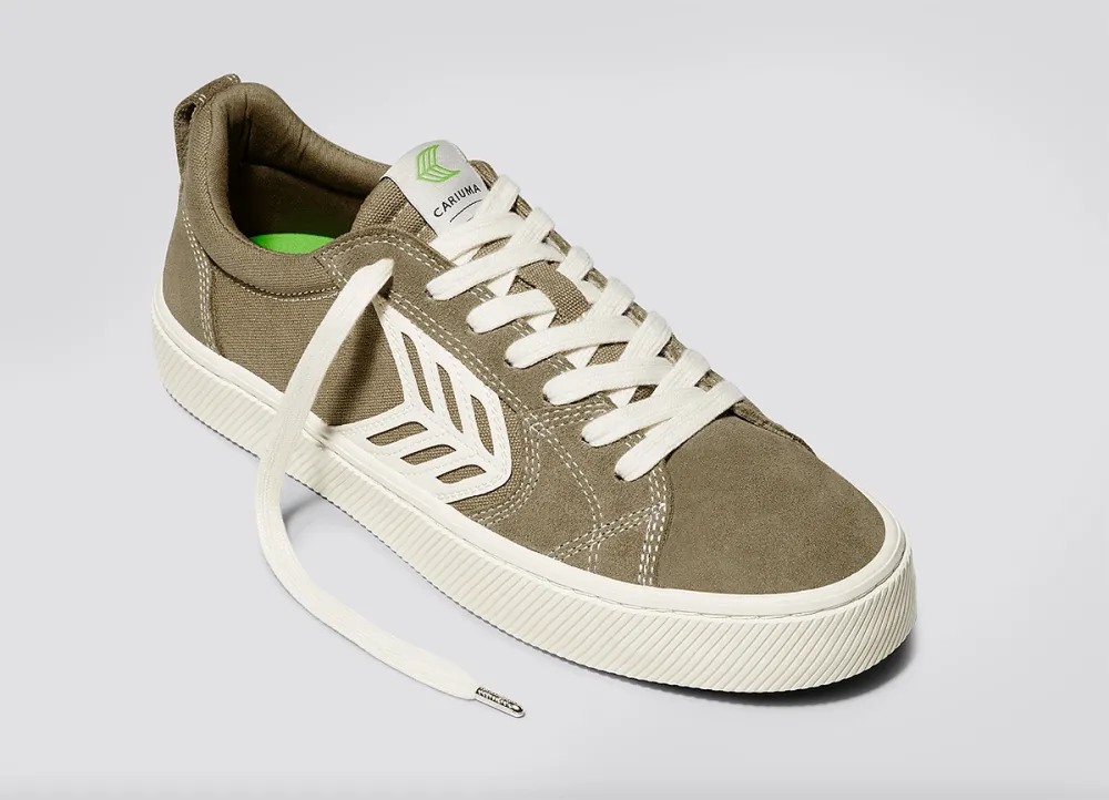 cariuma-catiba-pro-sneakers-sand