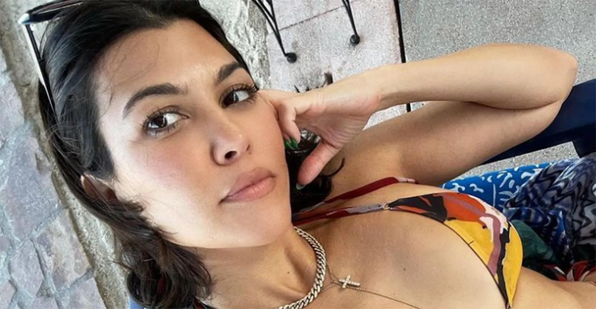 kourtney-kardashian-mascara