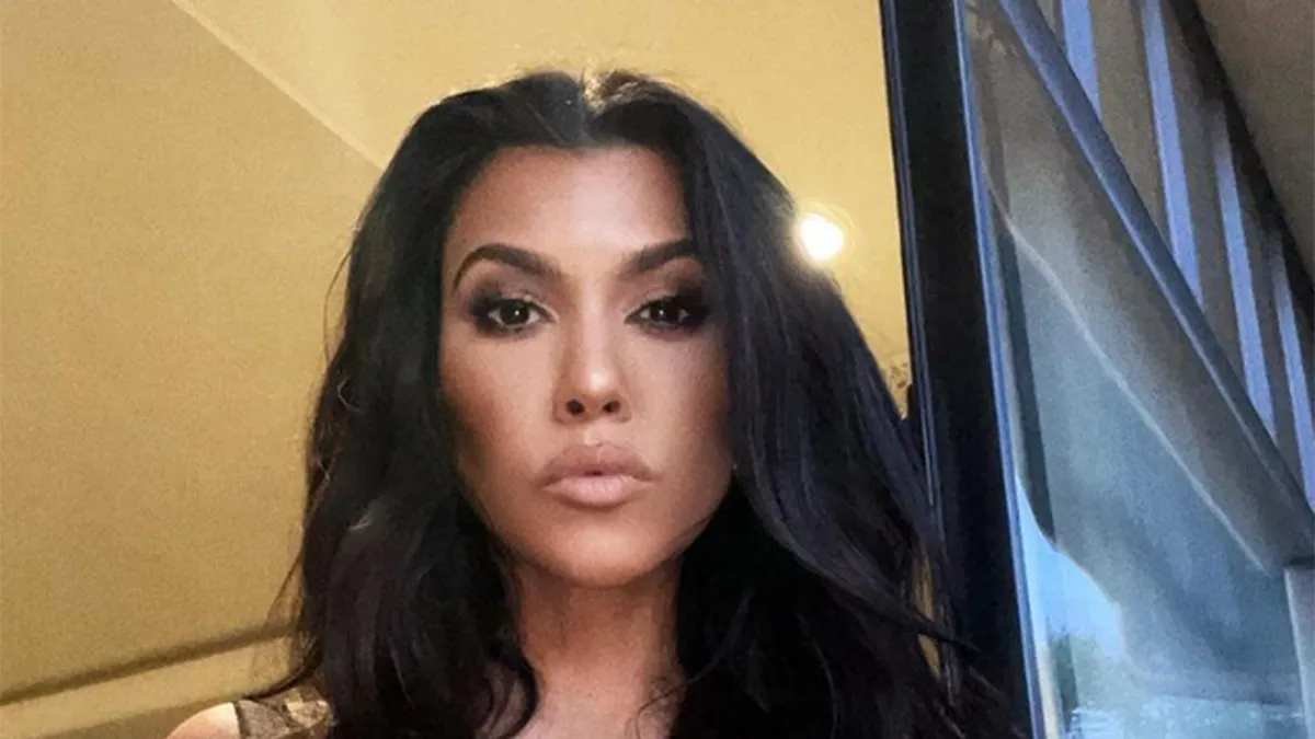 kourtney-kardashian-tarte-bronzer