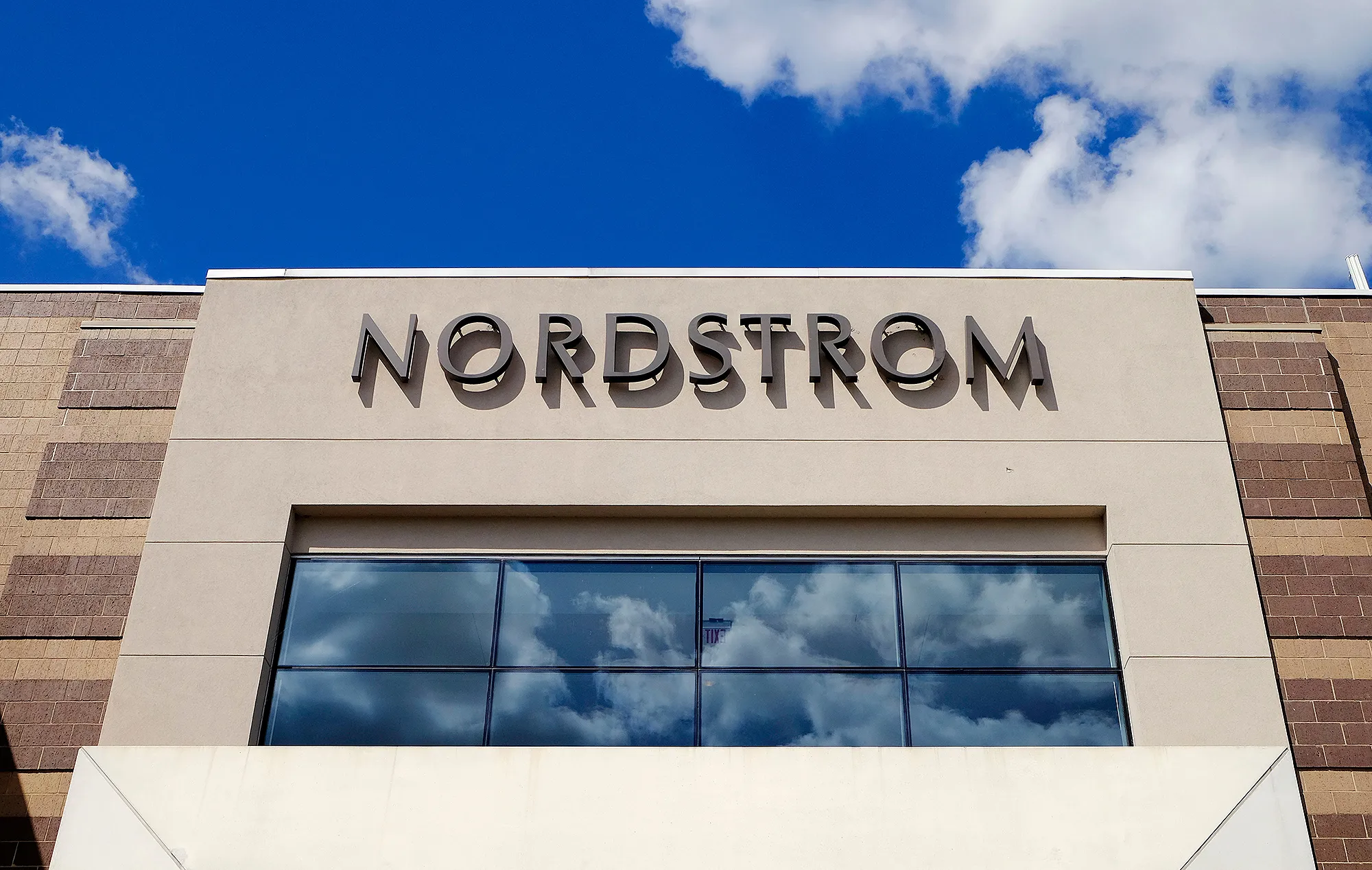 nordstrom-store