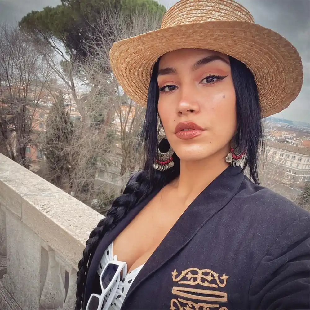 90 Day The Single Lifes Jeniffer Tarazona Feels Like a Schoolgirl Amid Jesse Romance After Weird Tim Relationship