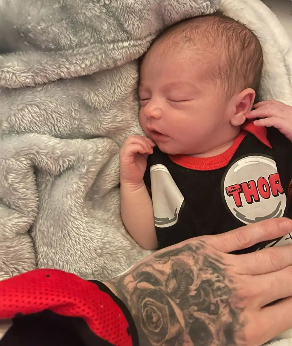 Aaron Carter Announces Split From Fiance Melanie Martin 3