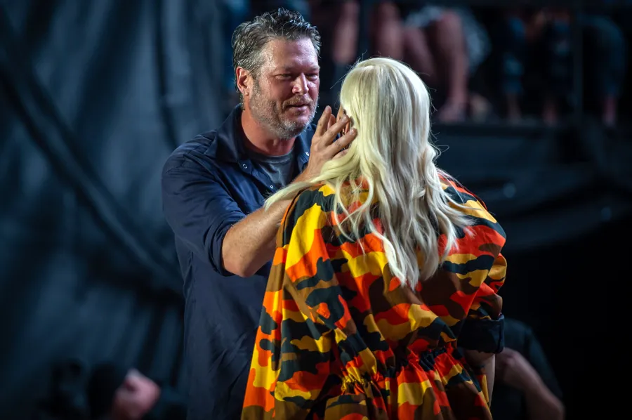 Blake Shelton’s New Song Honors Wife Gwen Stefani