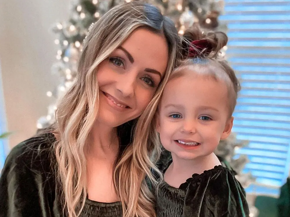 Carly Waddell Feels Like &lsquo;Worst Mom&rsquo; After Daughter Bella Needs Nerve Treatments