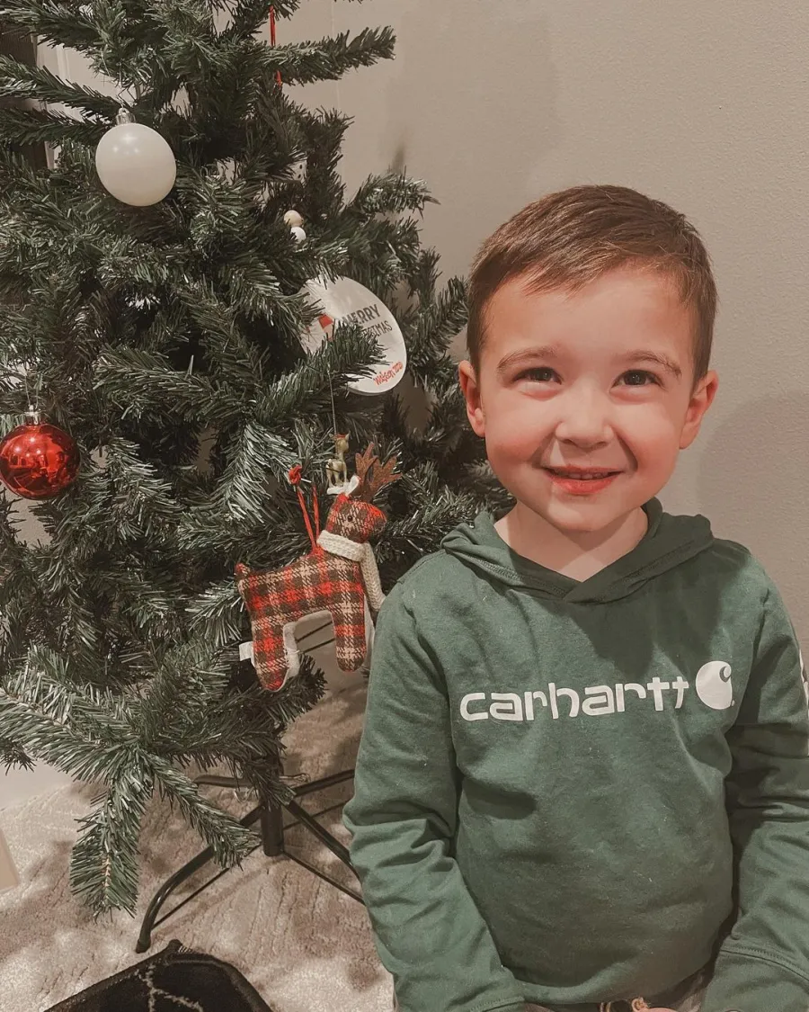 Chelsea Houska More Celeb Families Decorating Christmas Trees