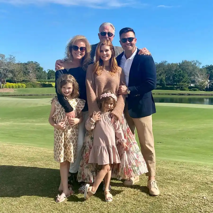 How Reese Witherspoon and More Stars Celebrated Thanksgiving 2021: Pics