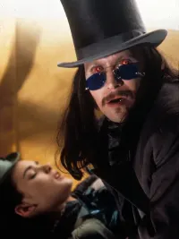 Just Like ‘Dracula'! Gary Oldman Slept in a Coffin While Filming Vampire Movie