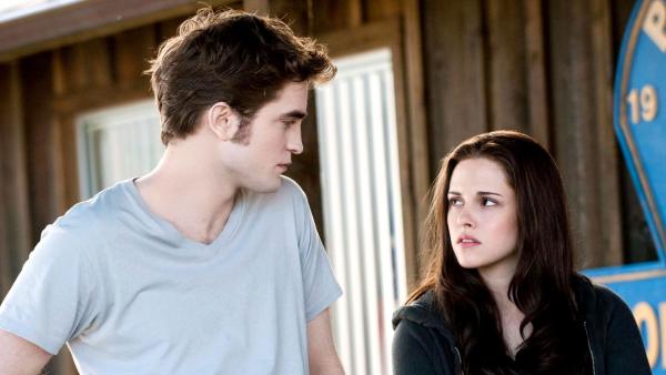 Kristen Stewart Recalls Working With Ex Robert Pattinson on ‘Twilight’