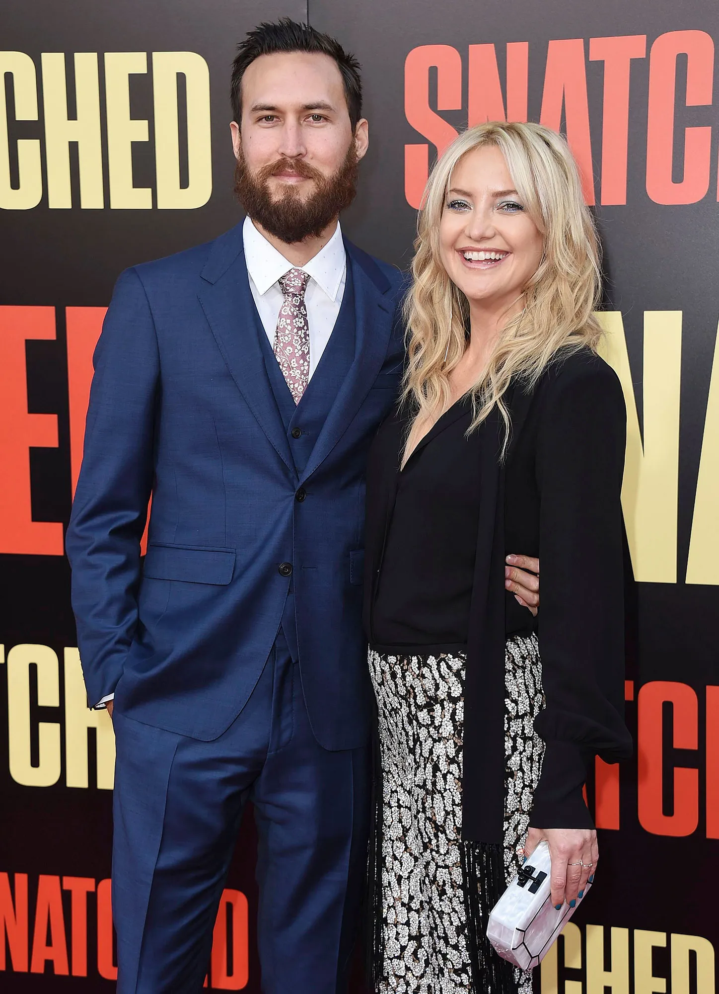 LOL Kate Hudson Jokes Wedding Planning Like Her Movie Bride Wars