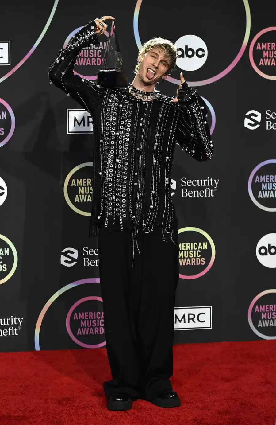 Machine Gun Kelly Best Dressed Hottest Men American Music Awards 2021